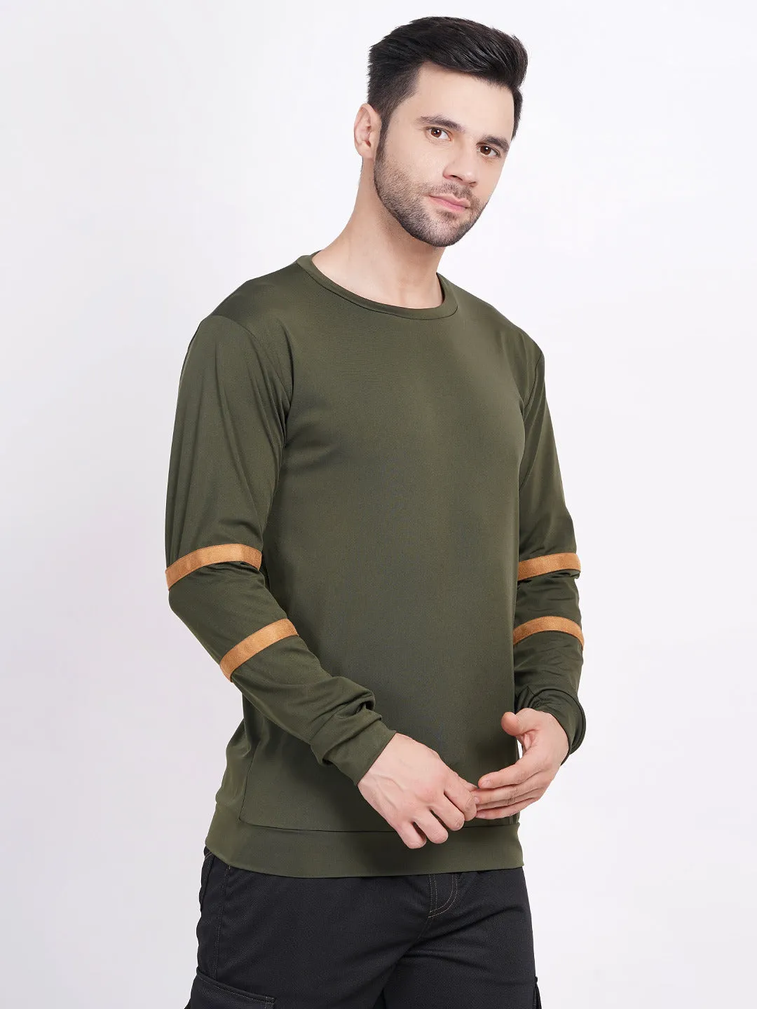 round neck pullover